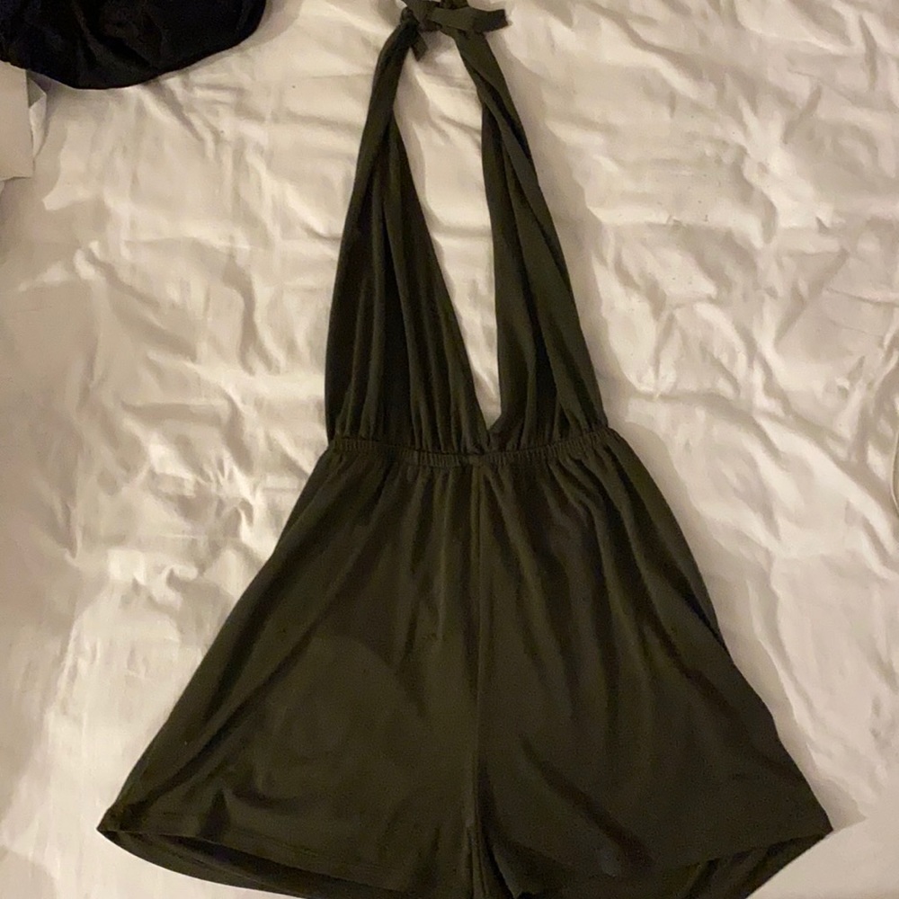 Brandy Melvillehalterbodysuit! Perfect for summer